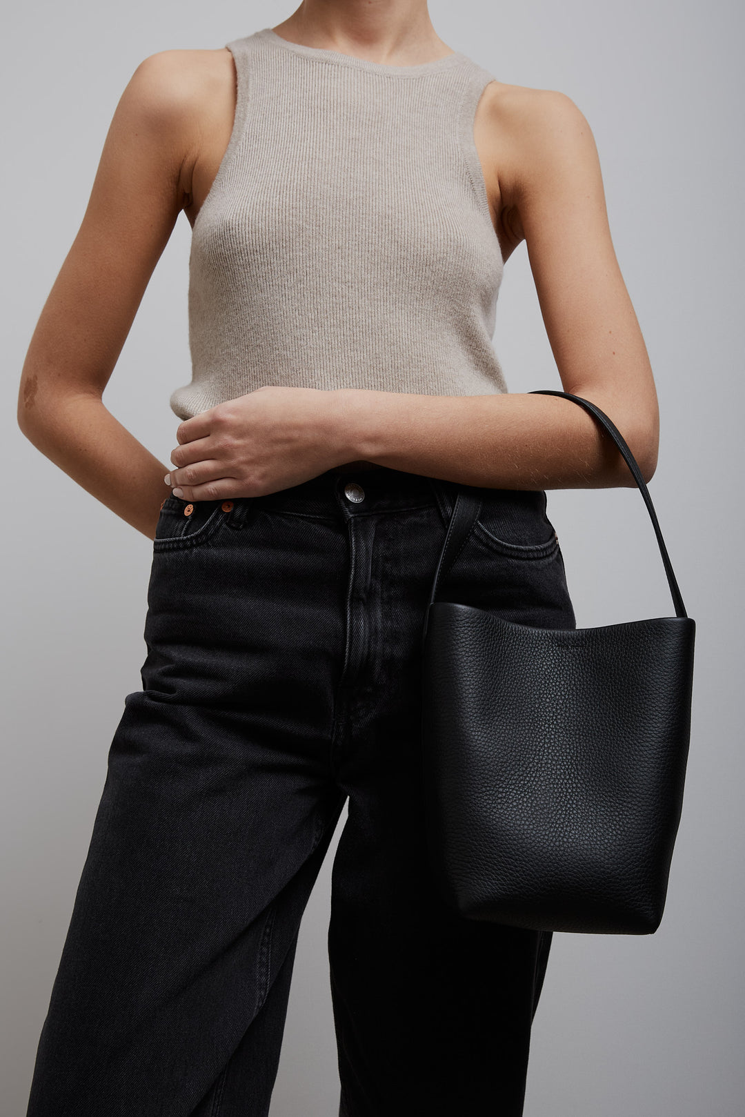 The store Row N/S Park Tote in Leathe —Black small