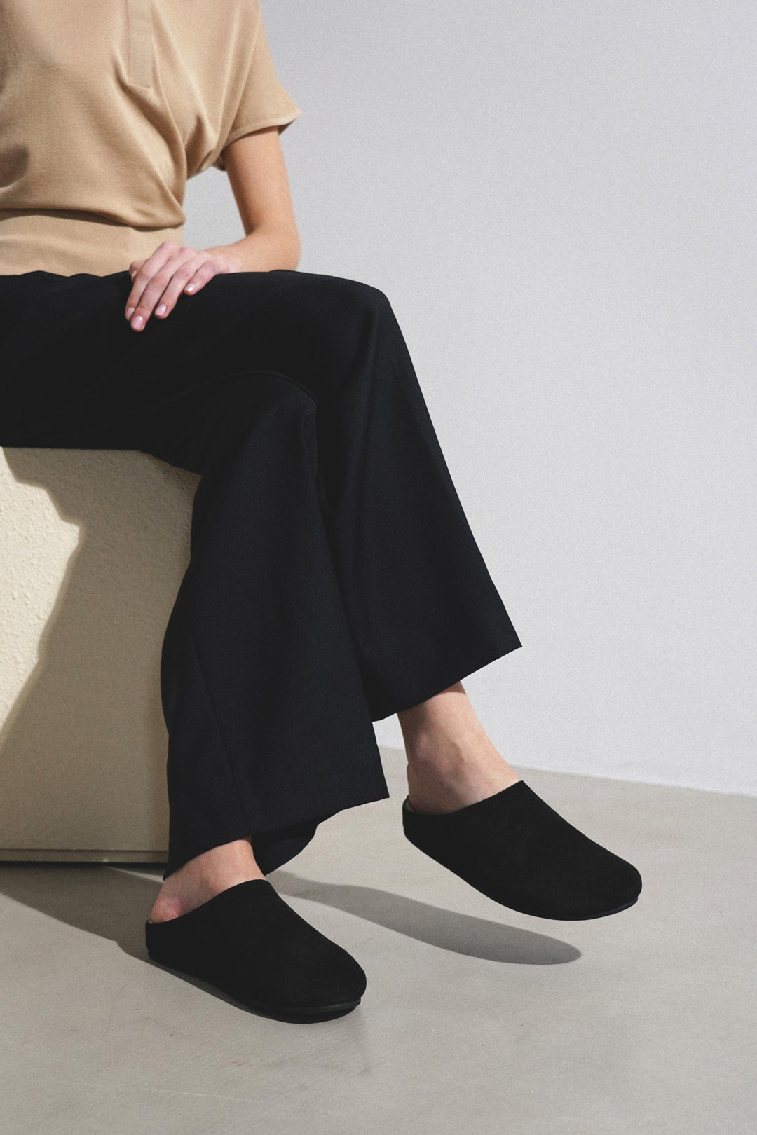 The Row Hugo Slide サンダル サイズ42 The Row | Hugo black slides | Savannahs