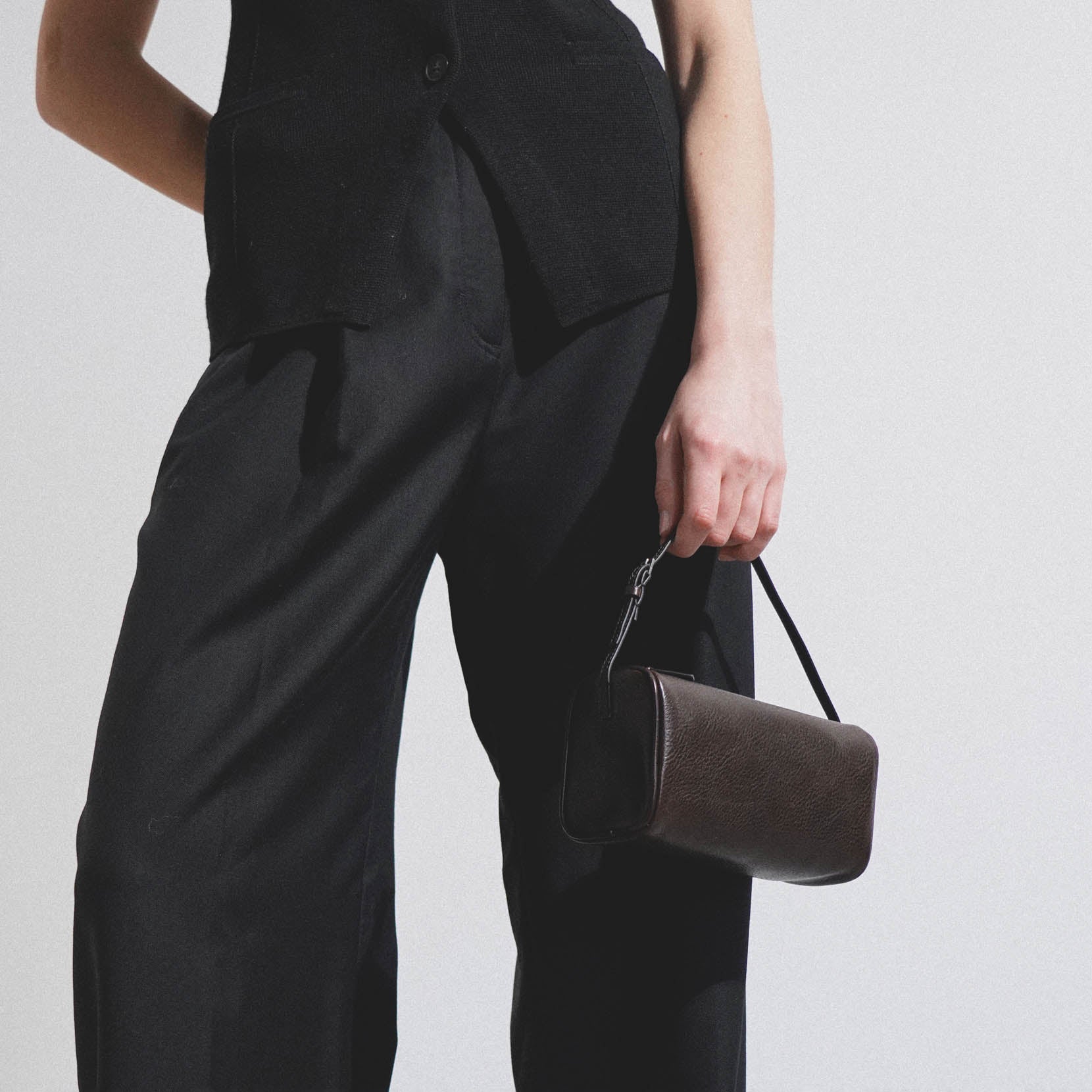 ザロウ 90's leather bag バッグ The row の90's bagがかわいすぎる！｜＠BAILA（バイラ）