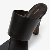 Signum black sandals