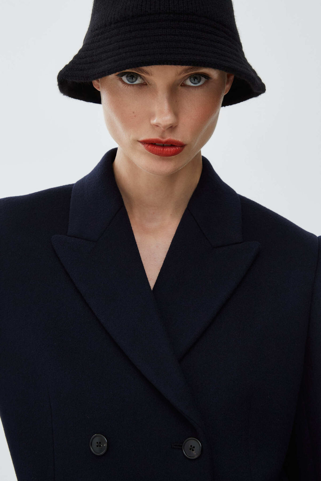 TR25574A-The-Row-Burke-black-