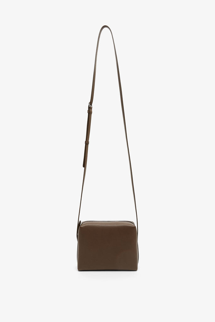 エレガント★ THE ROW Regent leather crossbody bag Regent leather crossbody bag in black - The Row | Mytheresa