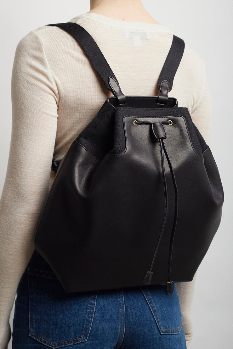 上質カジュアル ★ THE ROW Spring black leather backpack The Row | Spring black leather backpack | Savannahs