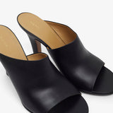 Signum black leather mules