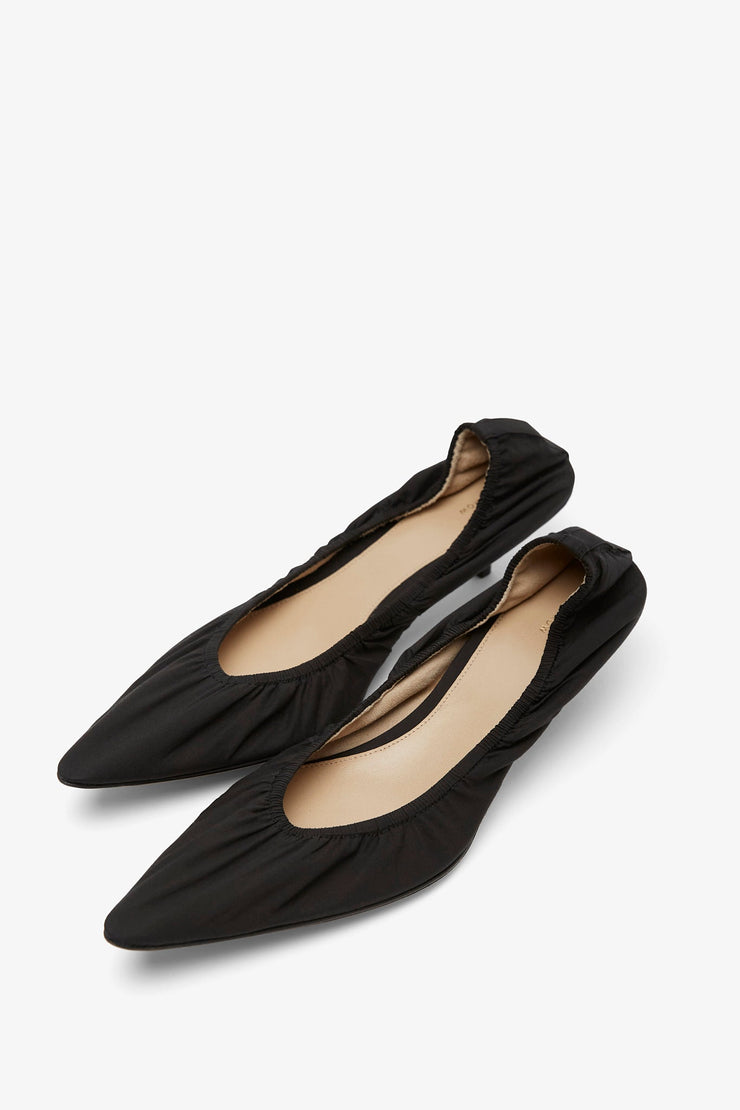 Liisa black kitten pumps