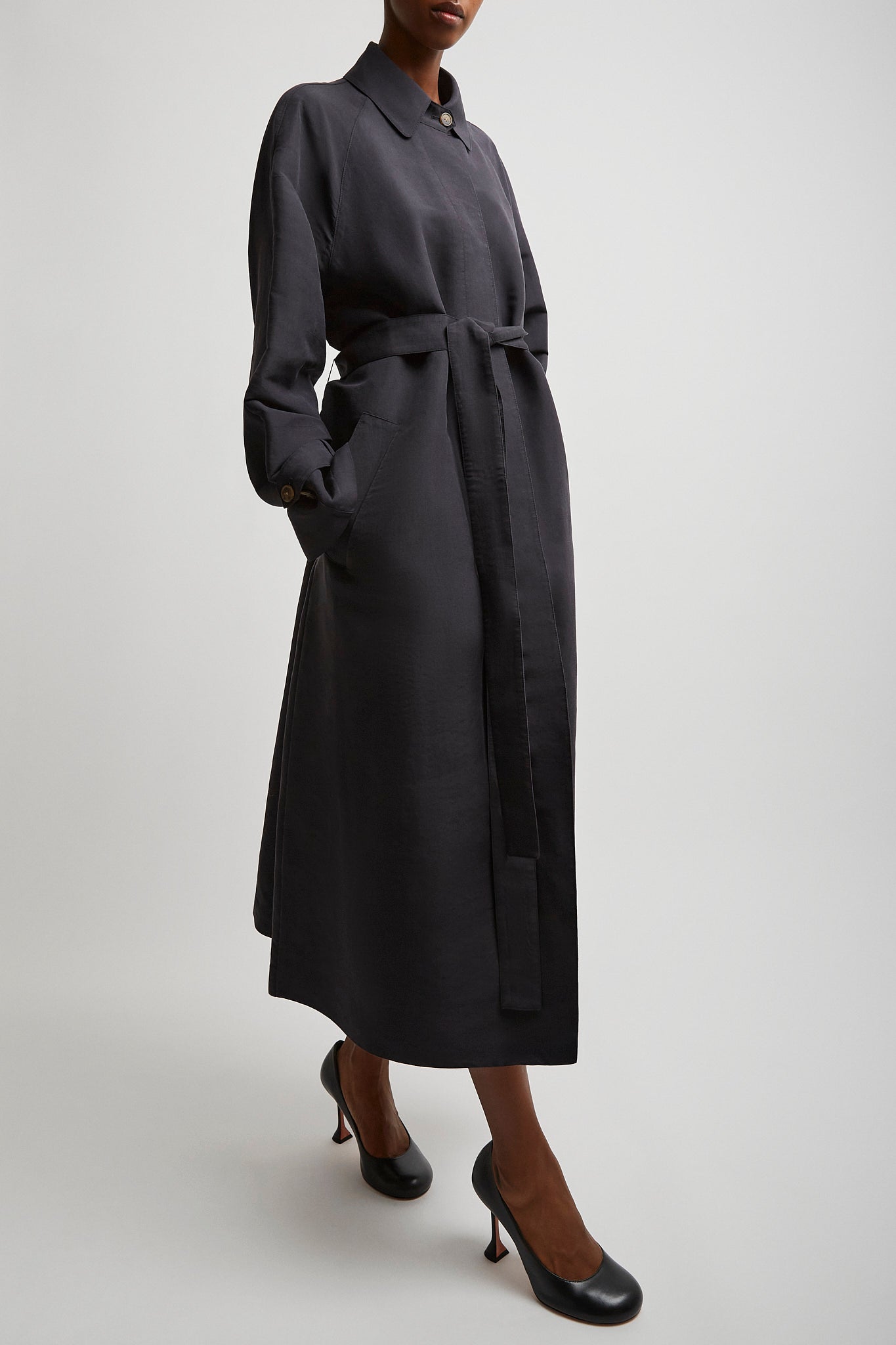 Ryo black coat