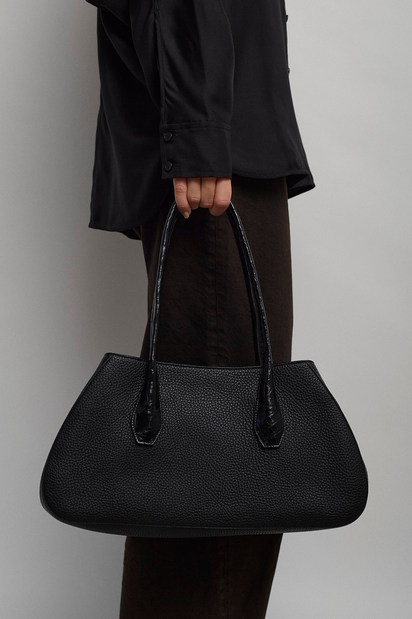 Alger contrast leather shoulder bag