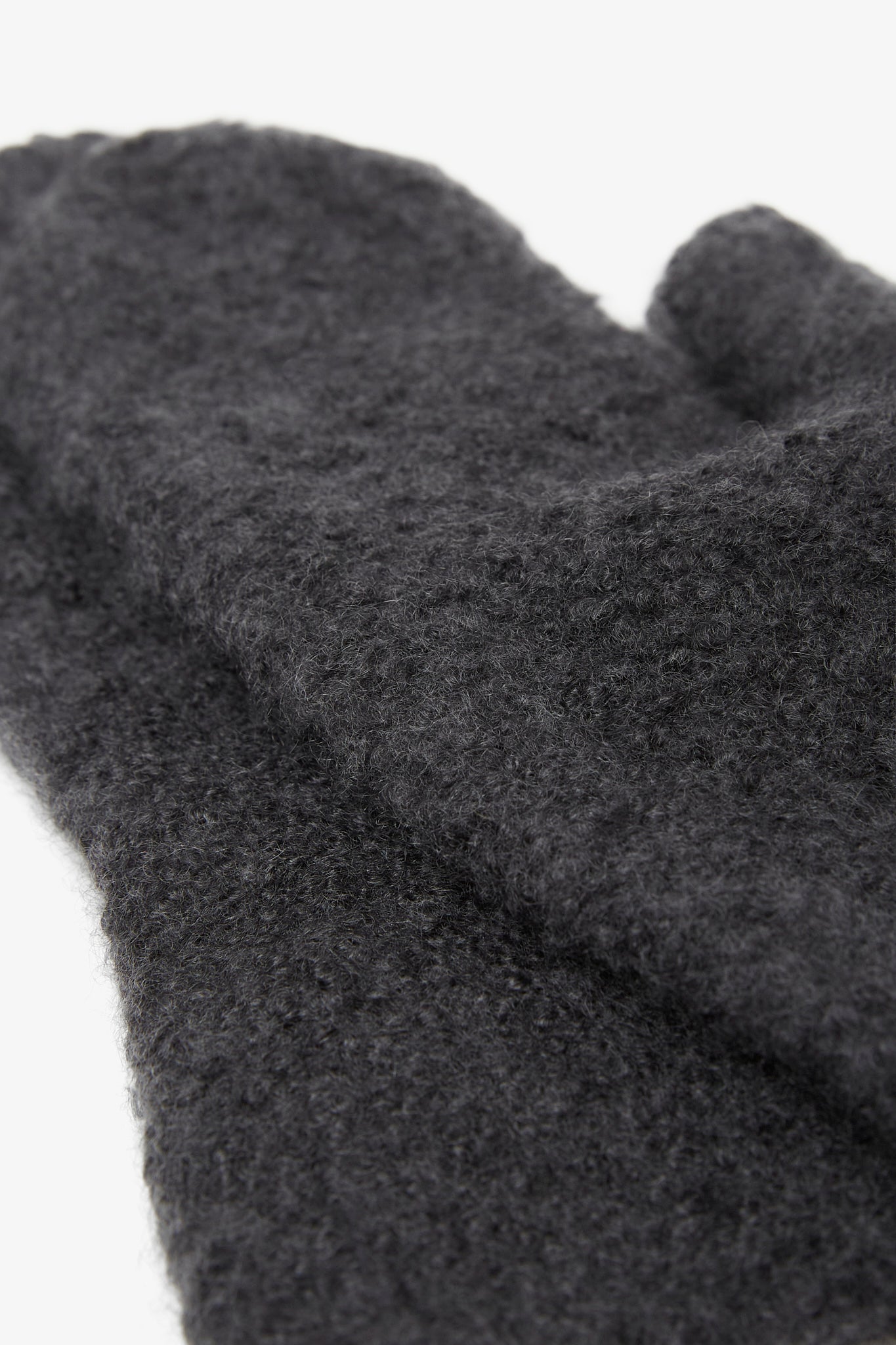 Ladislas faded black cashmere mittens