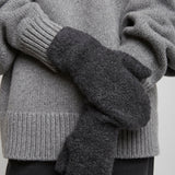 Ladislas faded black cashmere mittens