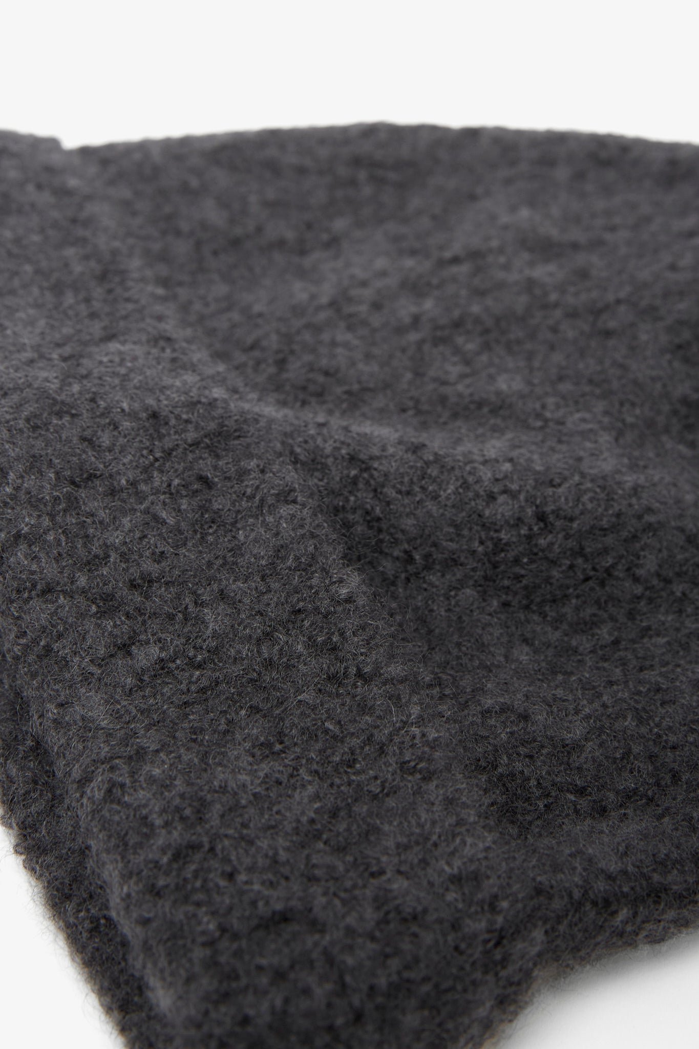 Leomir faded black cashmere beanie