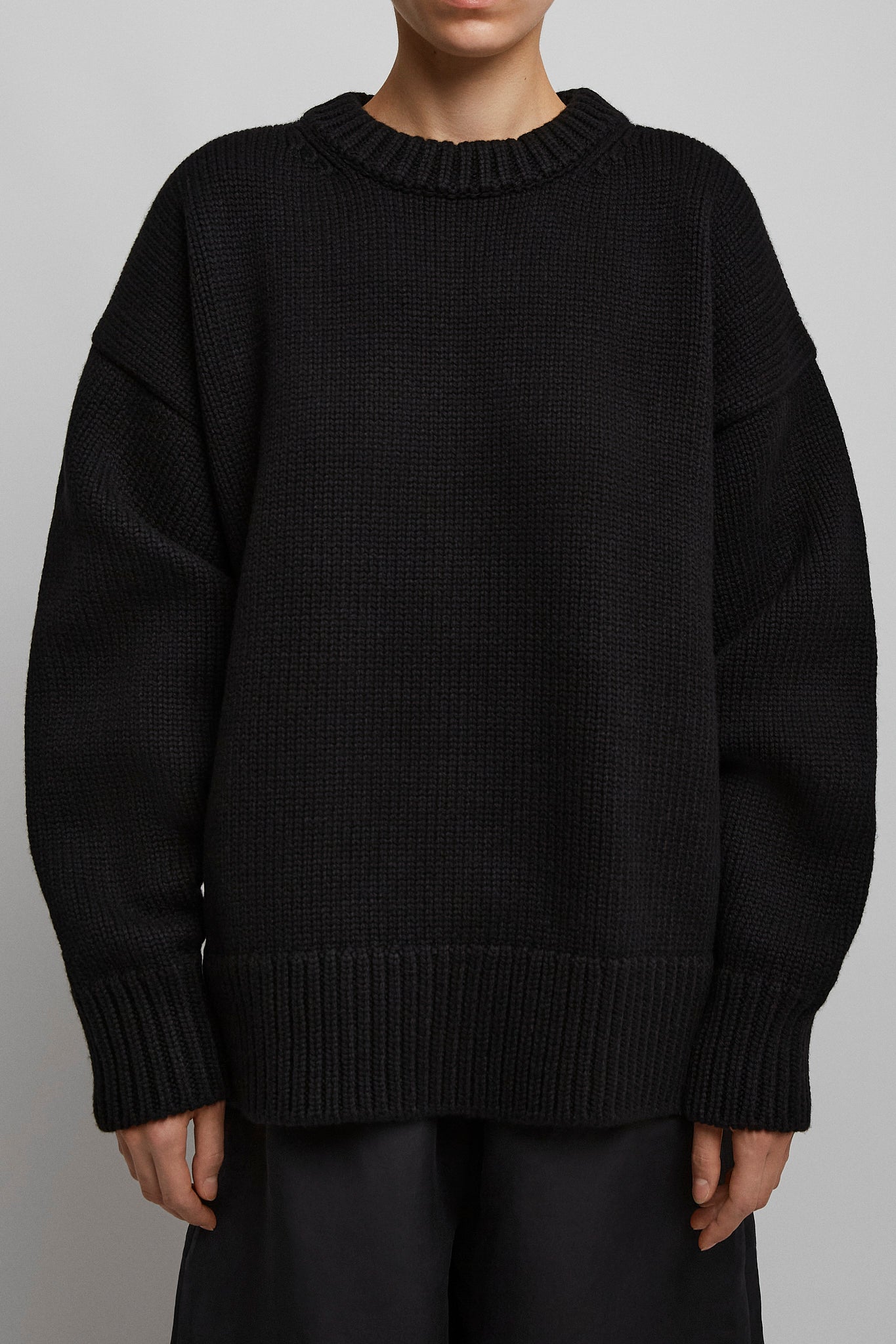 The Row | Ophelia black wool cashmere sweater | Savannahs