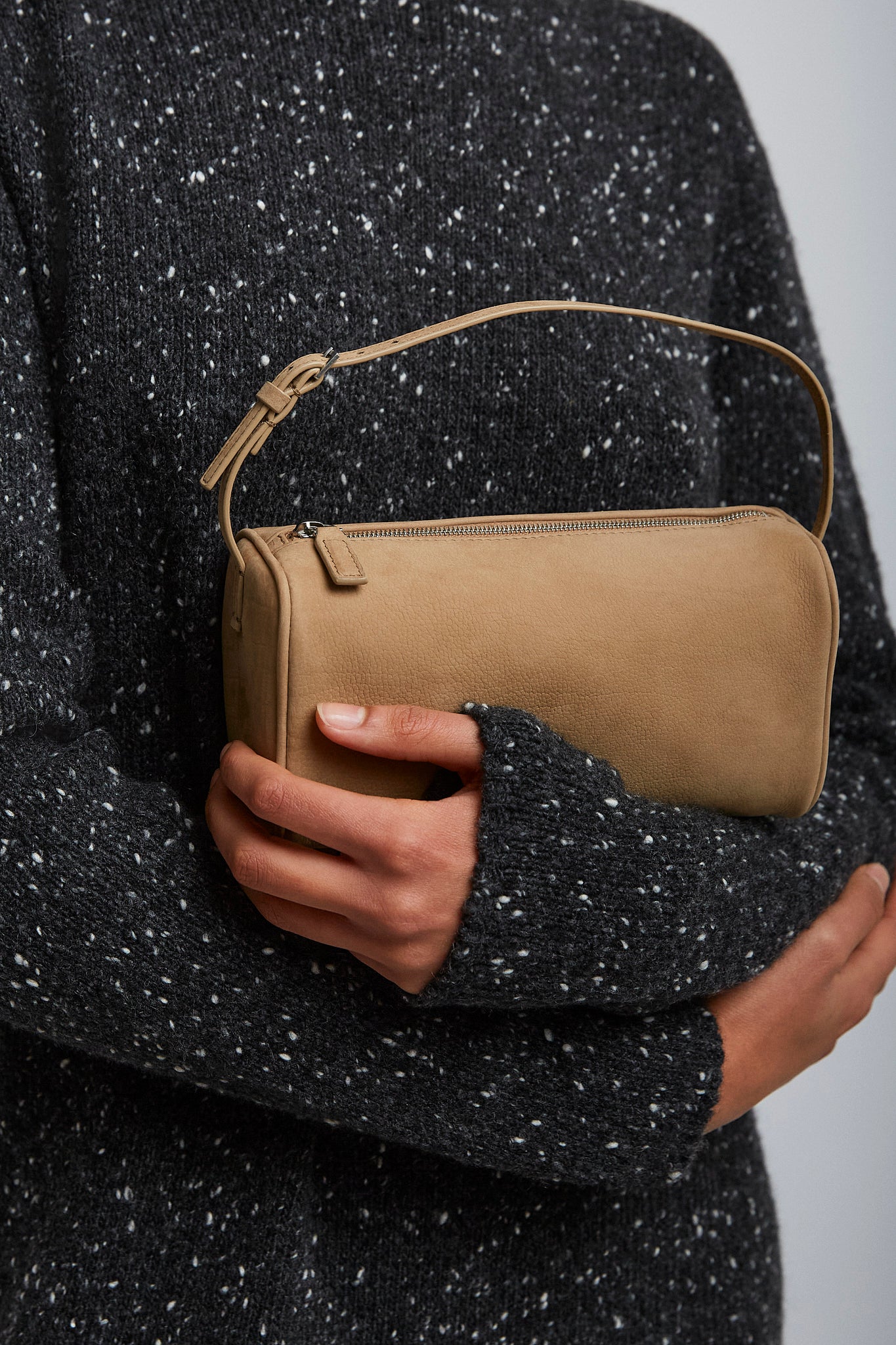 90'S sand beige nubuck bag