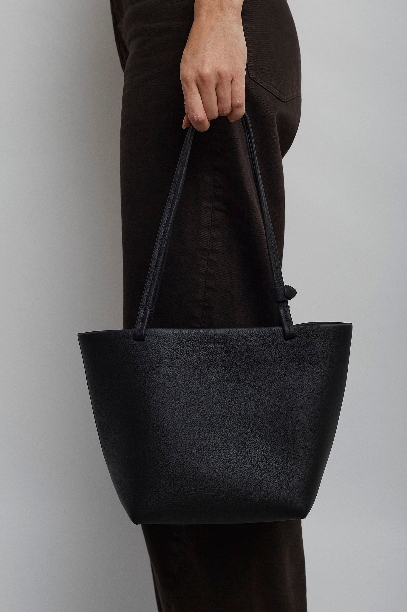 The Row | Medium Park Tote black bag | Savannahs