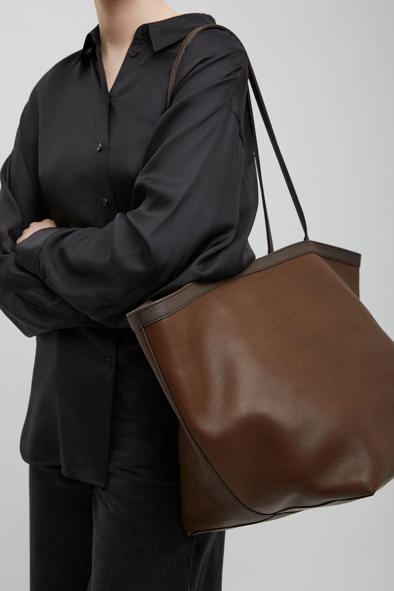 XL Park tote dark brown bag