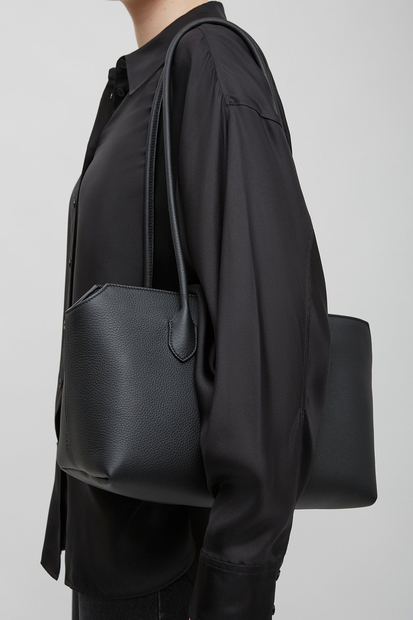 The Row | Terrasse black shoulder bag | Savannahs