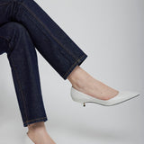 Liisa Kitten Two white pumps