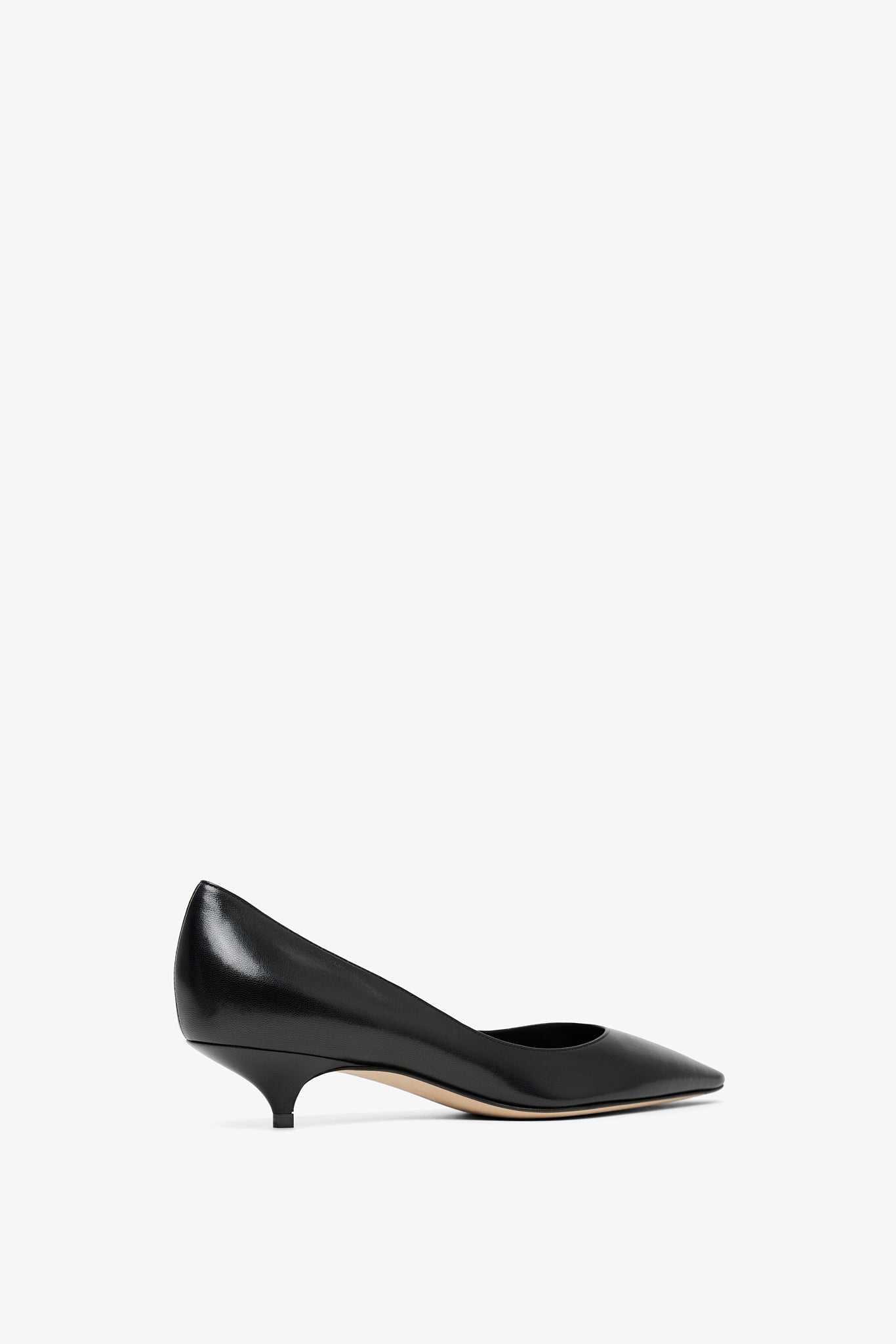Liisa Kitten Two black pumps