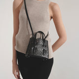 Mina 16 vienne vague black tote bag