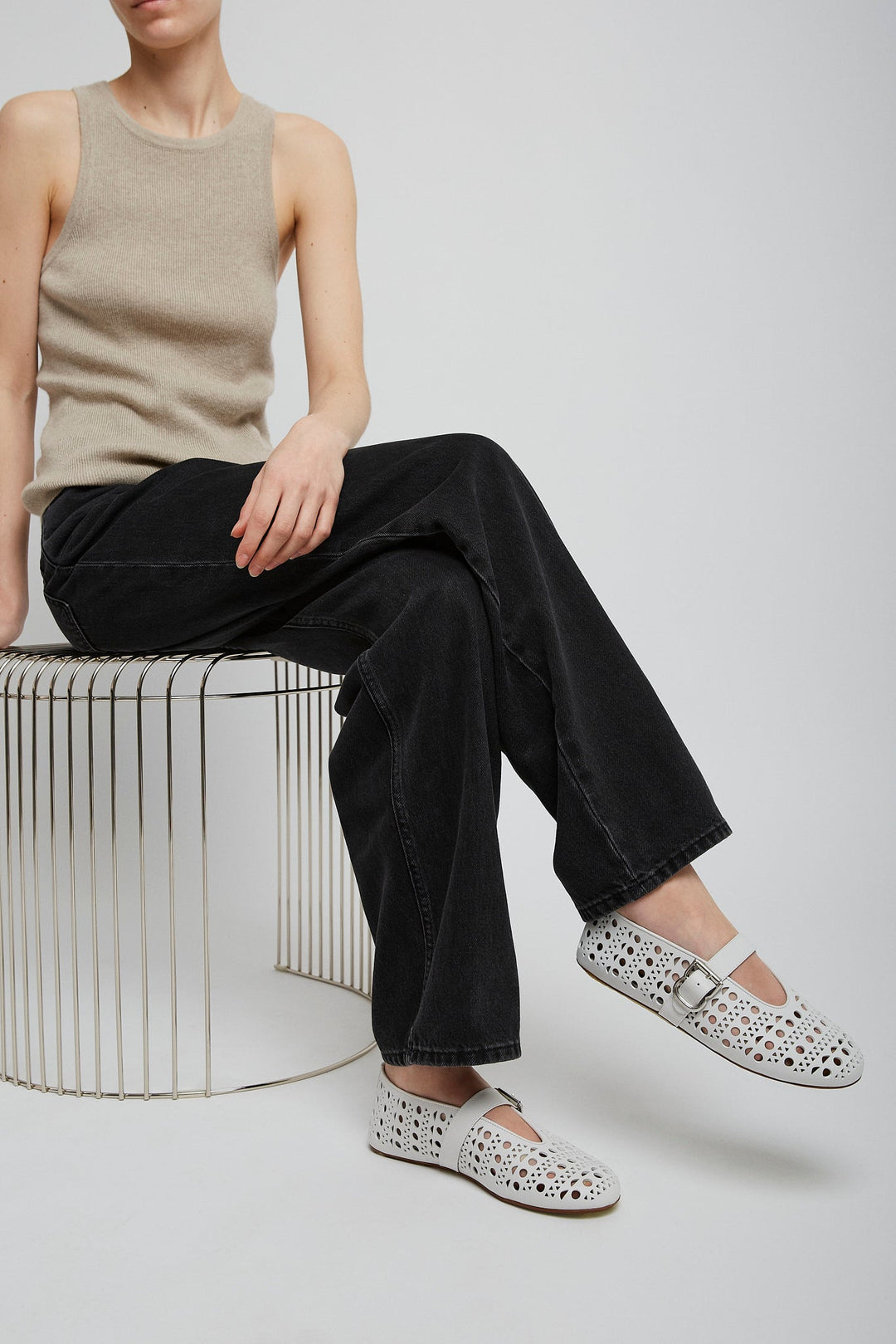 目を惹く★ALAIA Vienne white leather ballet flats Vienne leather ballet flats in white - Alaia | Mytheresa