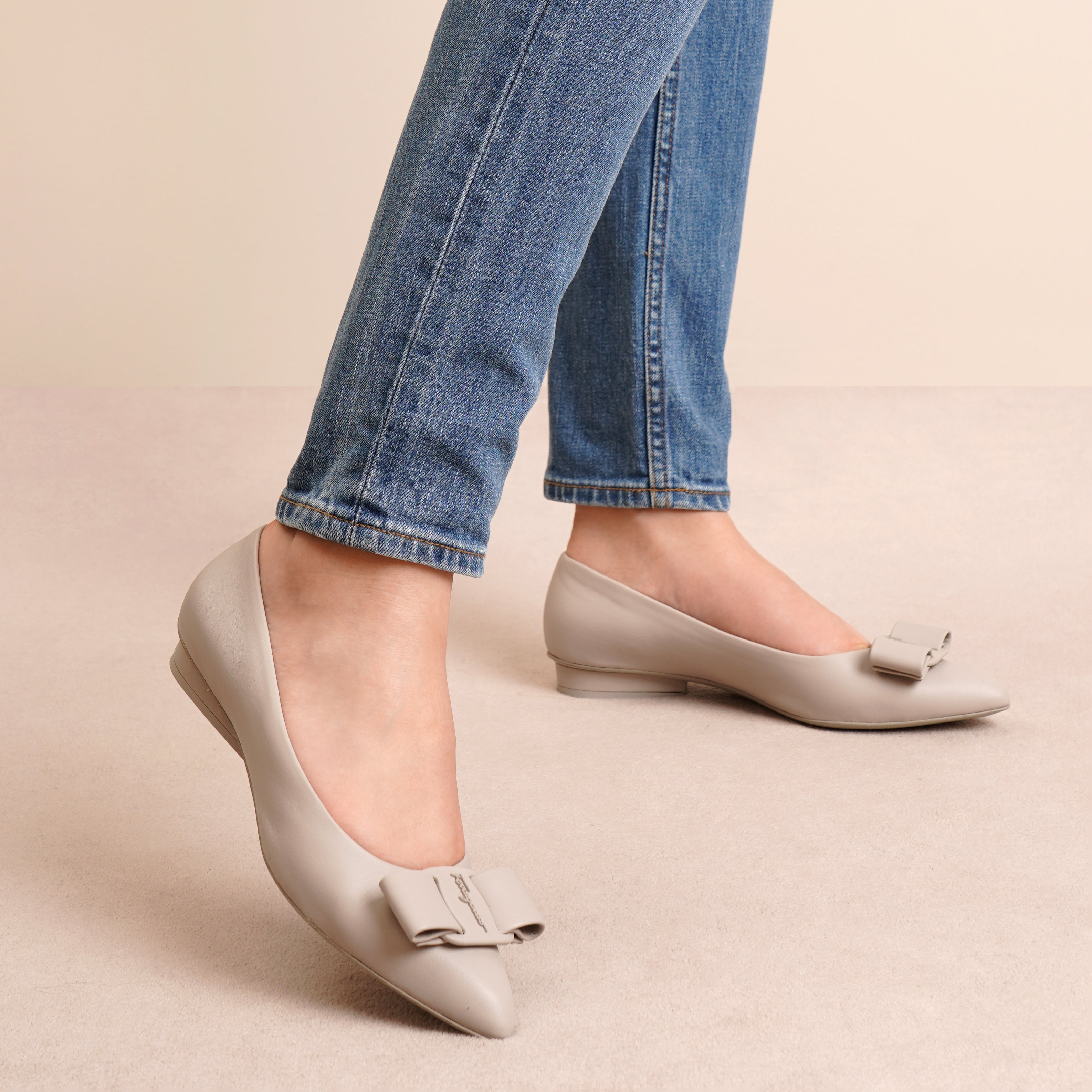 Ferragamo | Viva grey leather flats | Savannahs