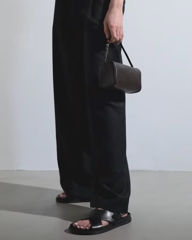 The Row | 90's brown leather bag | Savannahs