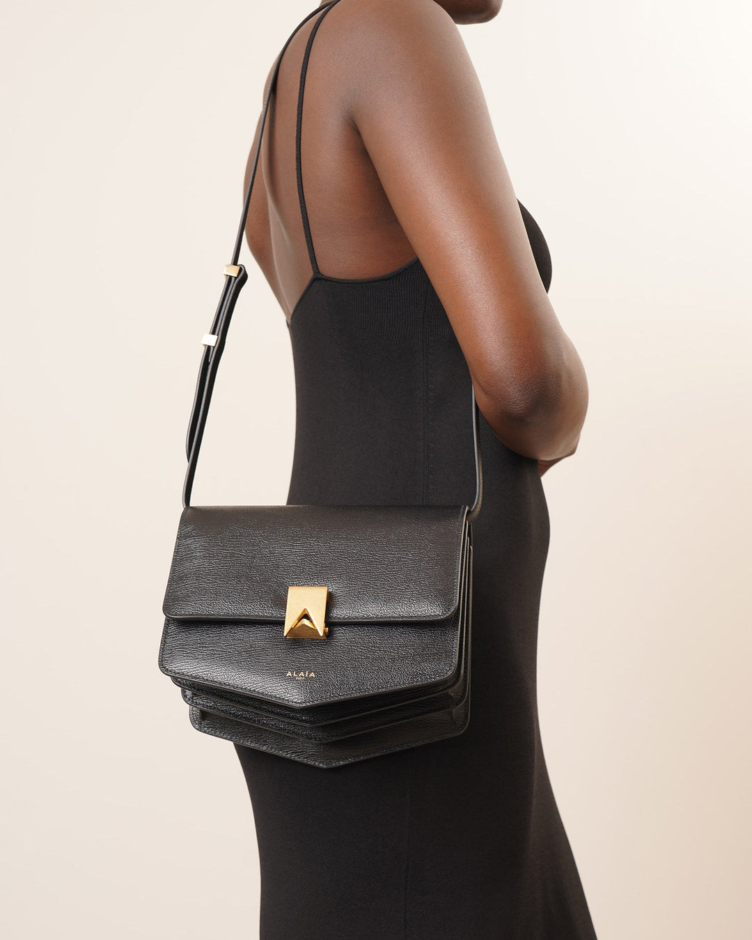 【ALAIA】PAPA スモールバッグ Excellent condition] ALAIA LE PAPA shoulder bag, black mini