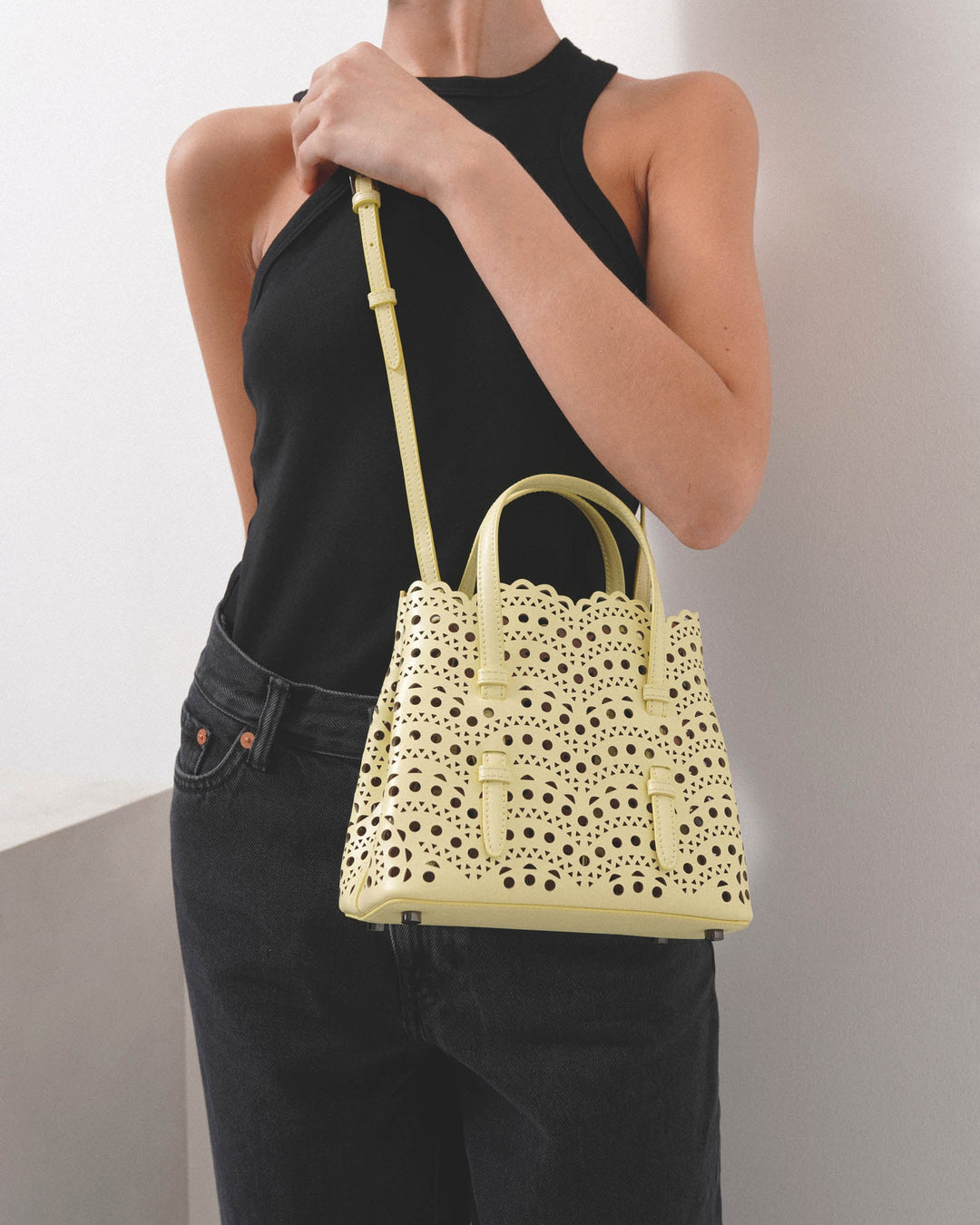 Alaïa | Mina 20 vienne vague yellow tote bag | Savannahs