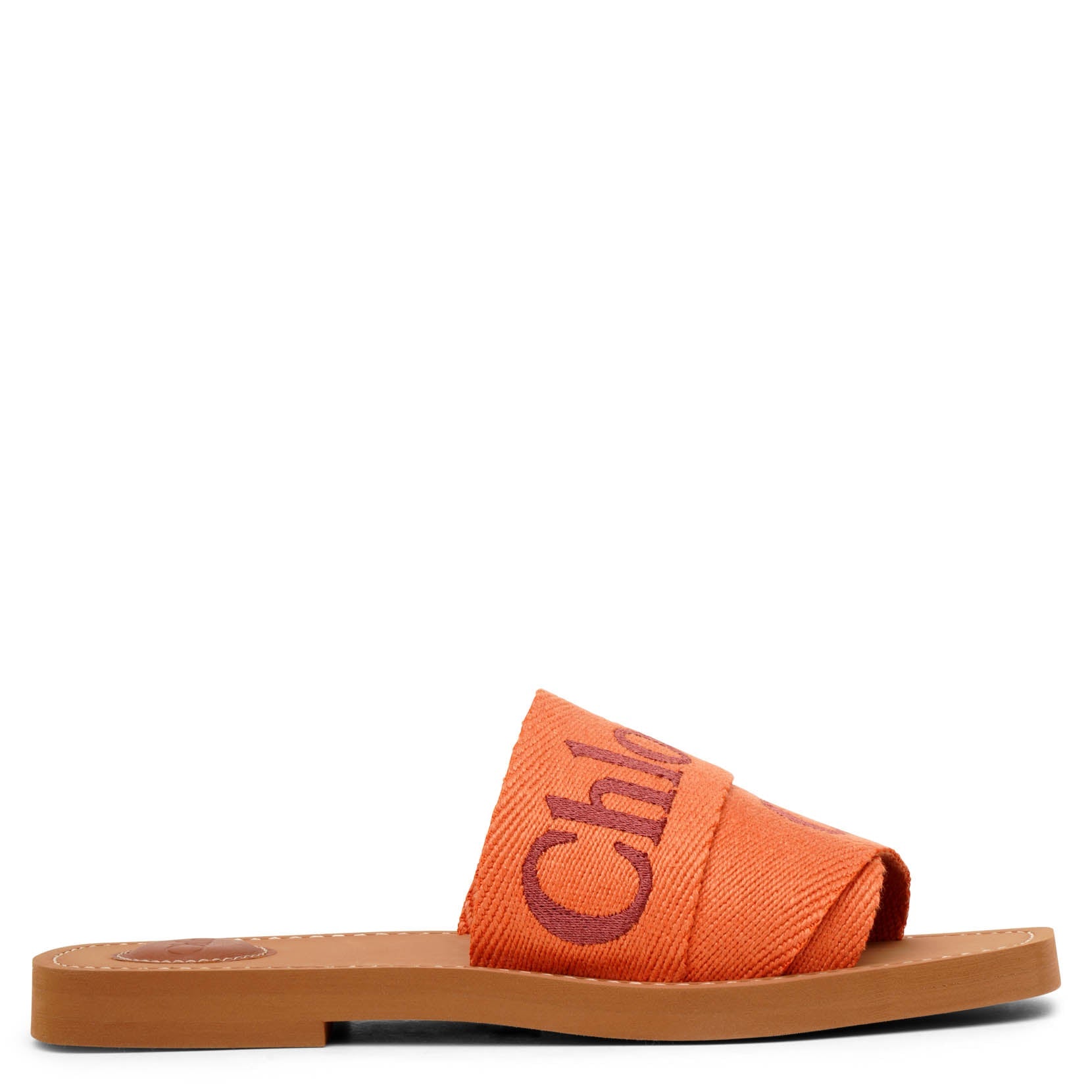 【関税&送料込】Chloe' Woody Linen Flat Sandals Chloe x High Summer Woody Embroidered Logo Flat Sandals