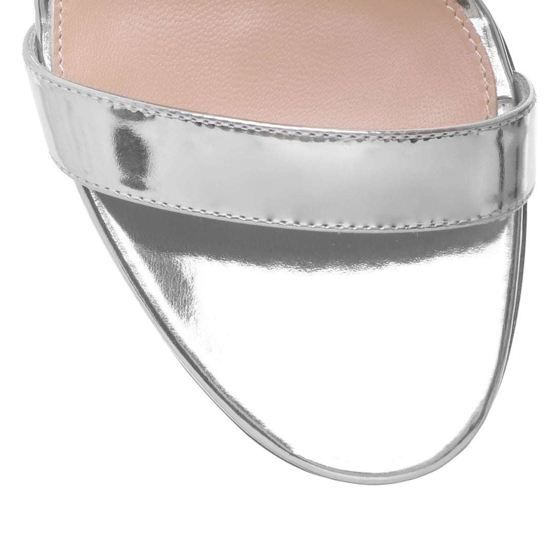 シューズ・サンダルその他 GIANVITO ROSSI Woman Flat sandals Silver G1568005RICMET ARGE Silver-tone sandal GIANVITO ROSSI G1568005RIC METARGE