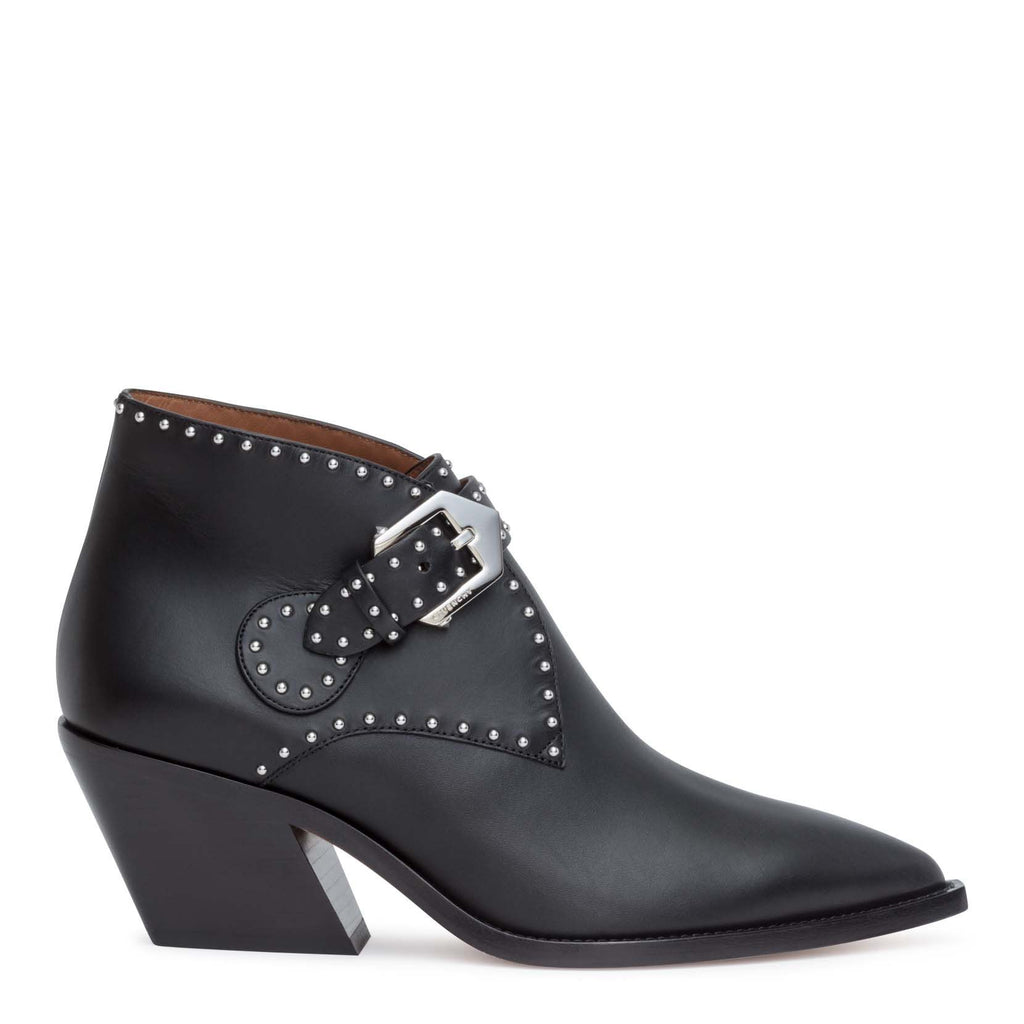 Givenchy Elegant black leather ankle boots Savannahs