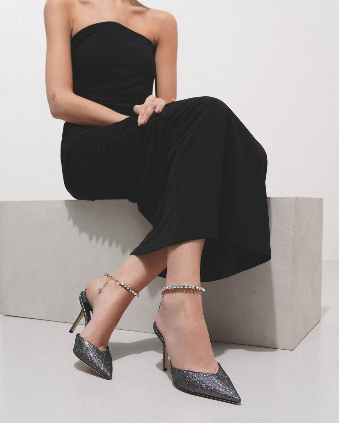 Jimmy Choo | Saeda 85 silver pumps | Savannahs