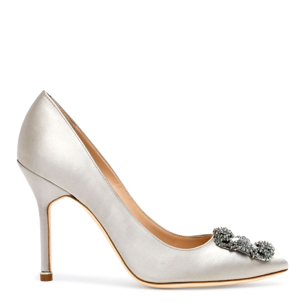 Manolo Blahnik | Hangisi 105 silver grey satin pumps | Savannahs