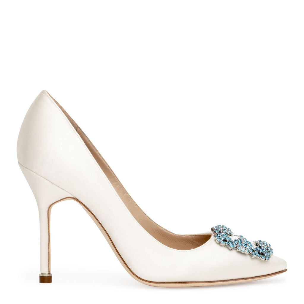 Manolo Blahnik Hangisi Bridal 105 ivory satin pumps Savannahs