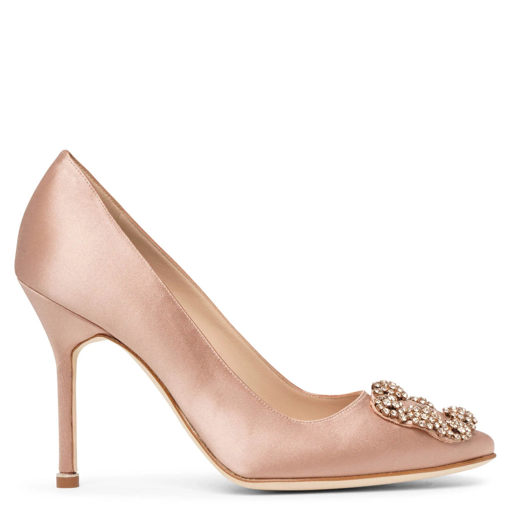 Manolo blahnik 2025 beige pumps