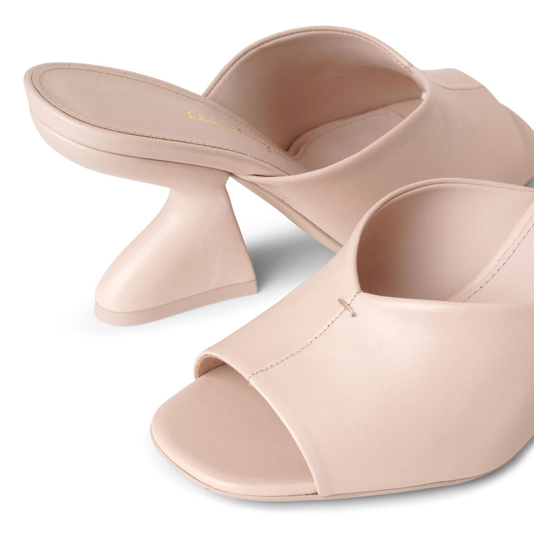 サンダル・ミュール FERRAGAMO SANDAL (01H1717687141C NERONERO) FERRAGAMO Sandal | REVERSIBLE