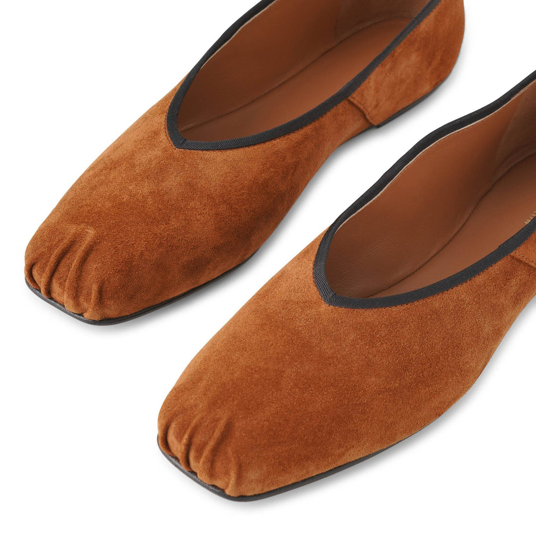 バレエシューズ The Row Awar suede ballet flats Awar suede ballet flats in black - The Row | Mytheresa