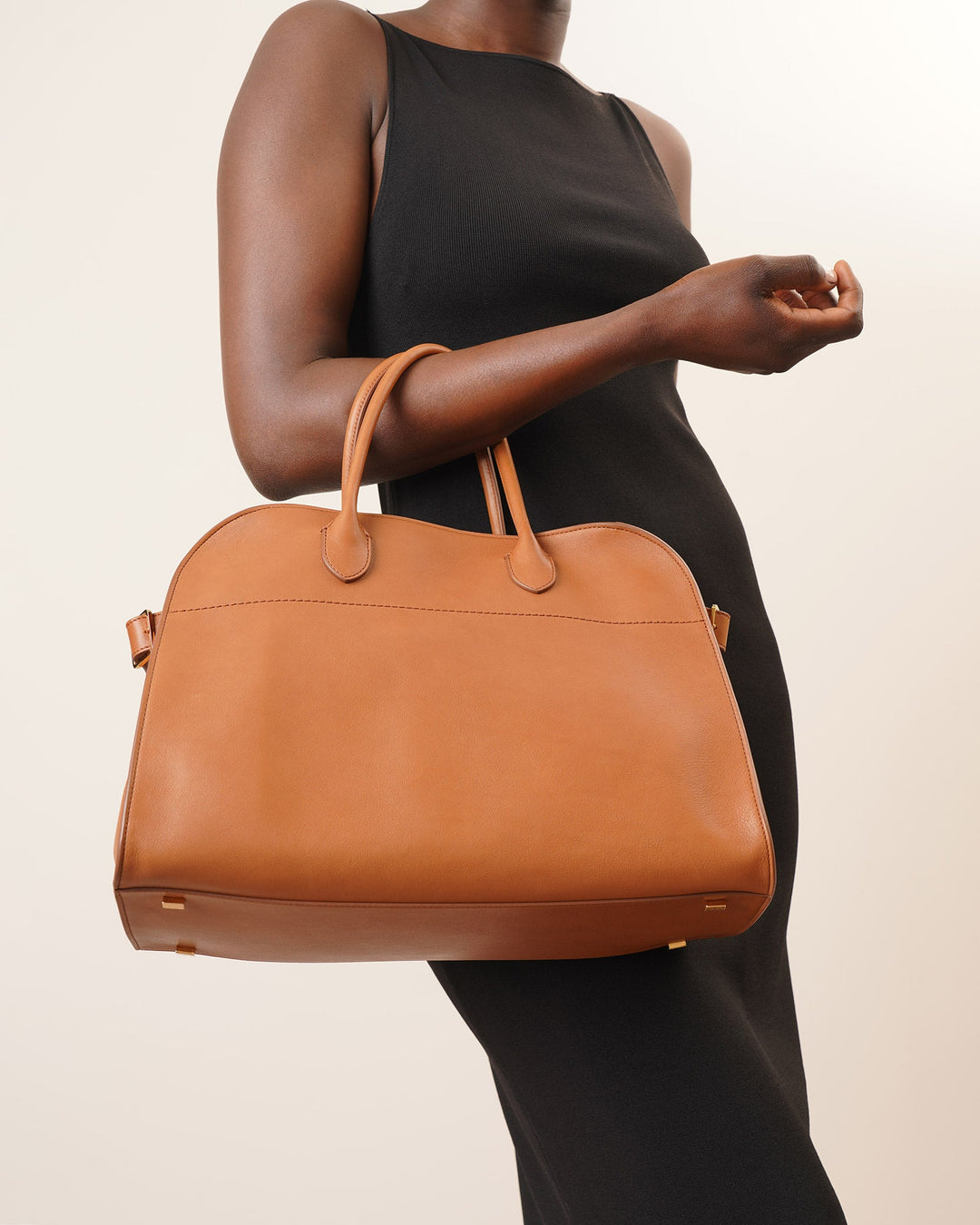 THE ROW Soft Margaux 15 バッグ Soft Margaux 15 Bag Black in Leather – The Row