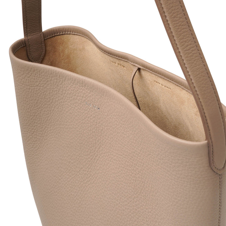 Medium N/S Park taupe grain leather tote bag