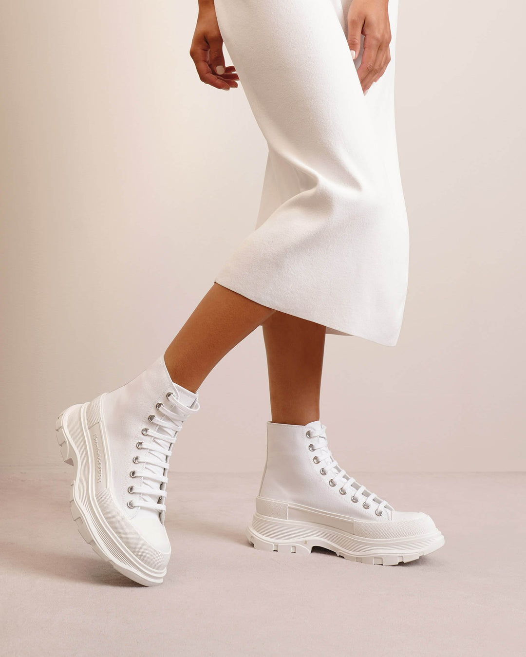 Alexander mcqueen white boots on sale