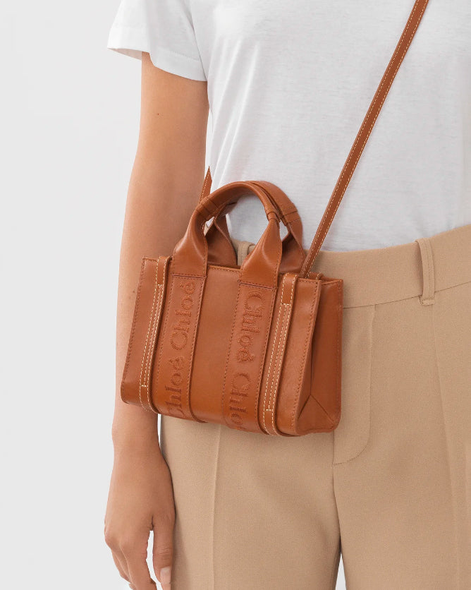 Woody mini brown leather bag