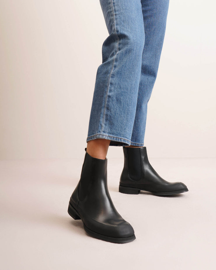 The Row | Garden rubber-trimmed leather chelsea boots | Savannahs